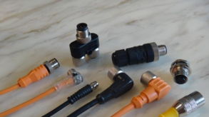 供應(yīng)現(xiàn)場(chǎng)總線用連接器,廠家大量供應(yīng)現(xiàn)場(chǎng)總線用連接器,歡迎來電